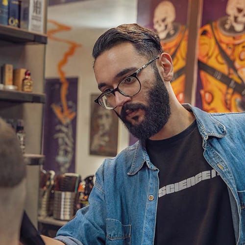 דניאל חנדניאן – ספר ב־Handi's Barbershop ממליץ על כרטיס הביקור הדיגיטלי של סטודיו 51